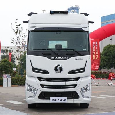 Camion tracteur à réservoir de carburant de 600 L avec siège du conducteur en suspension pneumatique et capacité du moteur &gt; 8 L