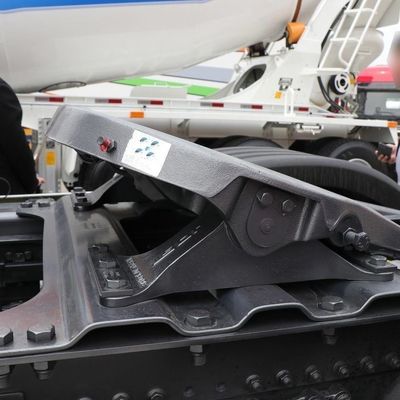 Tracteur à haute capacité pour traction de semi-remorques