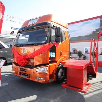 FAW Jh6p Euro 3 6X4 Tracteur diesel 460HP engrenage manuel personnalisé pour le kilométrage 100000 km