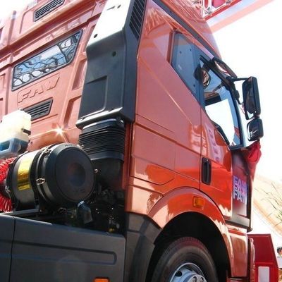FAW Jh6p Euro 3 6X4 Tracteur diesel 460HP engrenage manuel personnalisé pour le kilométrage 100000 km