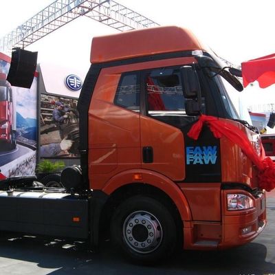 FAW Jh6p Euro 3 6X4 Tracteur diesel 460HP engrenage manuel personnalisé pour le kilométrage 100000 km