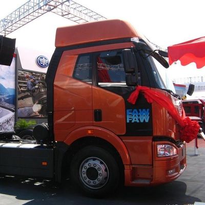 Tracteur diesel 6X4 avec 460 chevaux camion à engrenages manuels puissant et durable Euro 3 FAW Jh6p