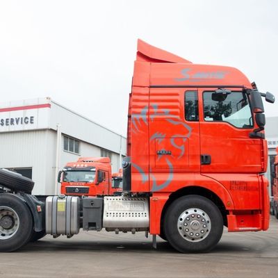 Tracteur Sitrak 6X4 certifié ISO avec réservoir de carburant et direction hydraulique