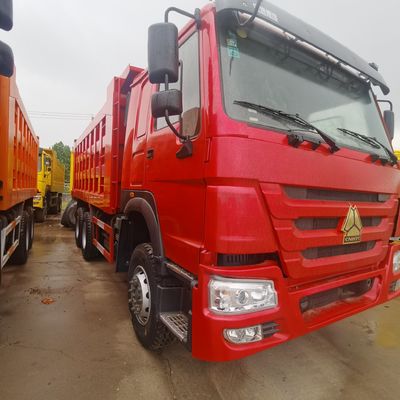 Camion à rouleaux industriels Sinotruck 6X4 Camion à rouleaux avec capacité de chargement de 30 tonnes et pneus