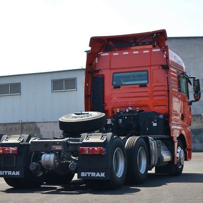 ZZ4257N3247E1H Conception de pneus sans tube Sinotruck Tracteur lourd avec réservoir de carburant de 1000L