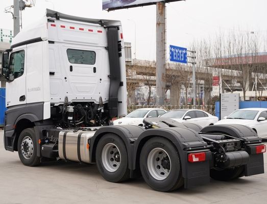 580 chevaux Mercedes Benz camions lourds diesel camions tracteurs avec conception de pneus sans tube