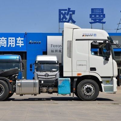 Chauffeur de remorque à décharge Shacman 470HP 4X2 Tracteur à semi-remorque dans le transport lourd