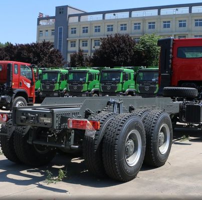 Camion à ordures HOWO ZZ4257N3247E1H pour équipement de transport de véhicules lourds
