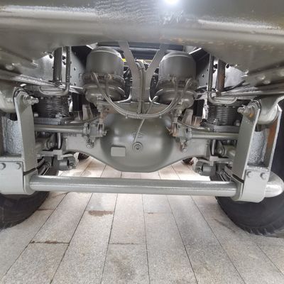 Capacité de chargement de 30 tonnes Sinotruck Traction d'un camion de décharge d'occasion avec 6 mois de service après-vente
