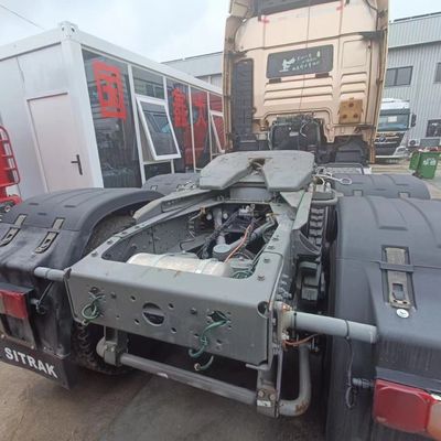 Camions-citernes à carburant de 400 L pour le transport de marchandises lourdes du camion lourd ZZ4257N3247E1H