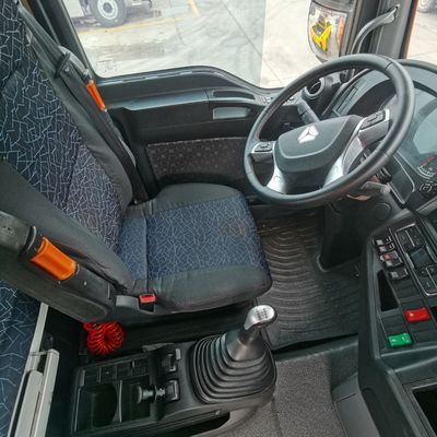 Euro 5 Shacman camion à bascule avec une grande capacité et un siège à suspension pneumatique confortable