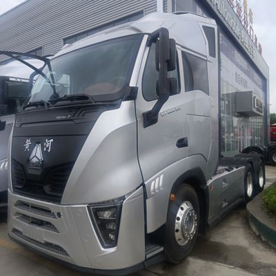 Camion-tracteur diesel robuste pour les besoins agricoles lourds
