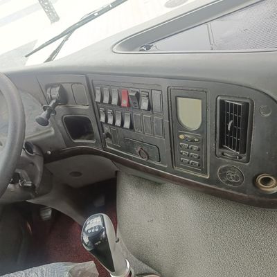 Camion de décharge Haowo de Chine de capacité de charge de 21 à 30 tonnes équipé d'une cabine de climatisation