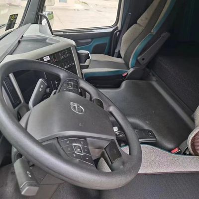 Transport lourd FAW camion diesel avec réservoir de carburant de 400L et direction hydraulique