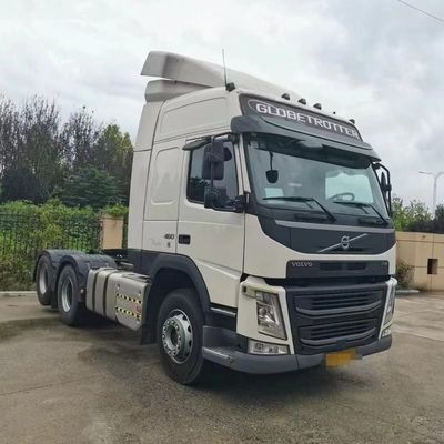 Transport lourd FAW camion diesel avec réservoir de carburant de 400L et direction hydraulique