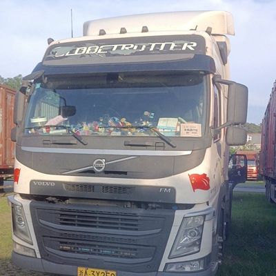 Conception de pneus sans tuyau Volvo Dumpper à bascule avec siège à suspension pneumatique Boîte de chargement en acier au carbone