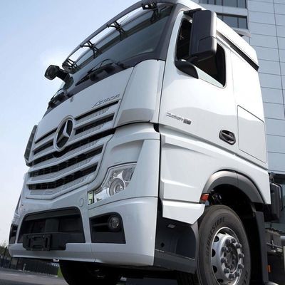 Camion lourd Mercedes Actros 510HP 6X4 Tracteur modèle 2651 LS avec conception de pneus sans tube