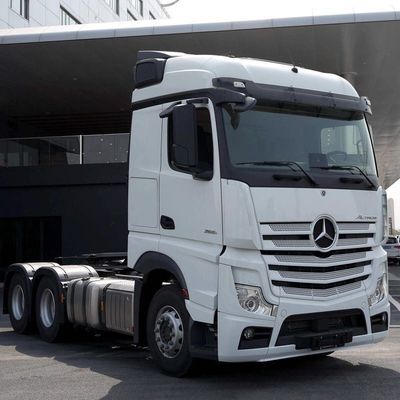 510 chevaux Tracteur Mercedes Actros 6X4 pour remorquer des semi-remorques et des charges lourdes