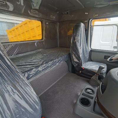 Chassis Sinotruk Véhicule d'équipement minier de capacité 30-40 t avec monnaie américaine et pneus