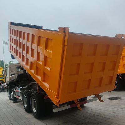 Style de levage avant Sinotruk châssis camionneur-déchargeur lourd avec direction hydraulique