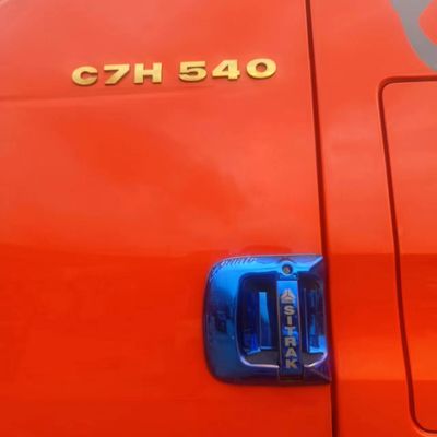 6×4 roue motrice FAW camion tracteur à un financement abordable avec boîte de chargement en acier au carbone
