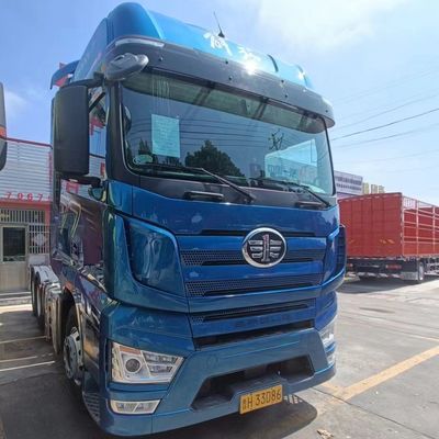 Sinotruck 560HP remorque à bascule avec réservoir de carburant de 1000L dans les options de personnalisation