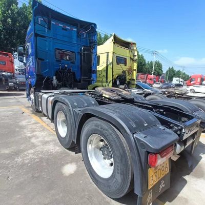 Sinotruck 560HP remorque à bascule avec réservoir de carburant de 1000L dans les options de personnalisation