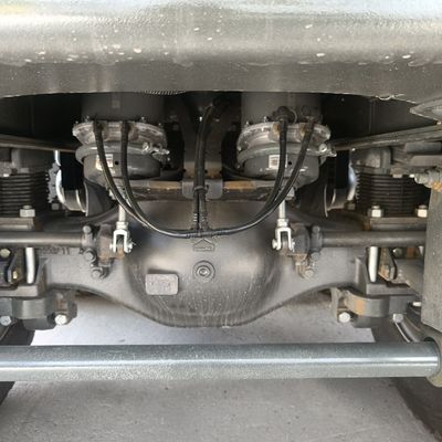 Transmission manuelle 6X4 camionneur-déchargeur avec direction hydraulique et pneus d'assistance