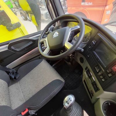 Camion tracteur 6X4 d'occasion avec pneus sans tube et 351-450 chevaux