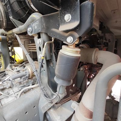 Camion tracteur 6X4 d'occasion avec pneus sans tube et 351-450 chevaux