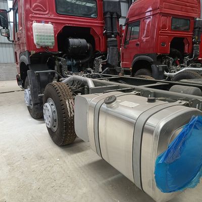Camion à grande capacité Sinotruk avec structure et pneus durables certifiés ISO