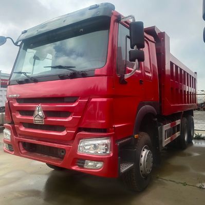 Base de chassis de camion Sinotruk avec direction assistée par puissance avancée et moteur de 351-450 ch