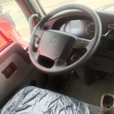 Chassis Sinotruk équipé d'un routeur à bascule robuste doté d'un système de direction d'assistance mécanique
