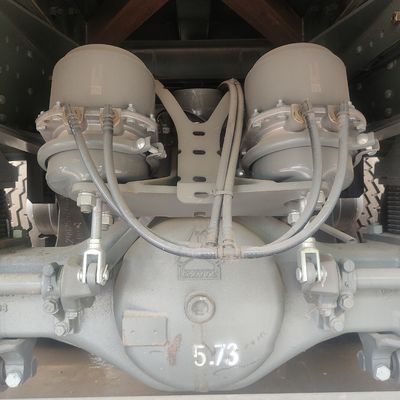 Camion-déchargeur lourd 371HP6*4 HOWO diesel avec transmission manuelle et personnalisé