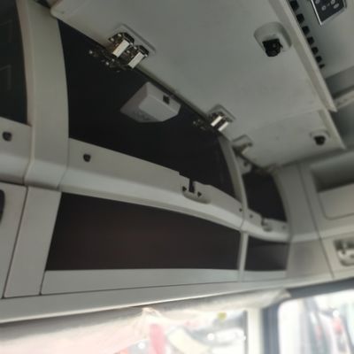 Certification des pneus ECE Sinotruck 400HP Moteur Suspension pneumatique Siège du conducteur Pièces de semi-remorque