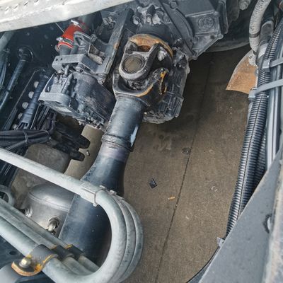 Véhicule de remorquage avec moteur de 400 chevaux et suspension pneumatique adaptée à vos spécifications