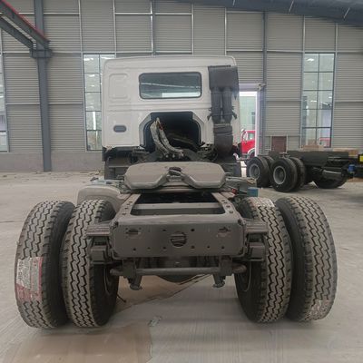 Tracteur de grande capacité avec technologie améliorée d'élimination des sédiments