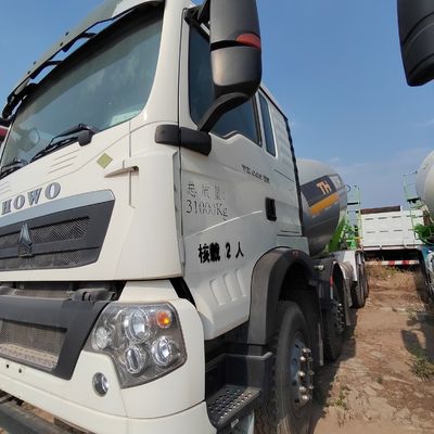 15-20 cube X4 Sinotruck HOWO 371HP Camion à béton pour ≤5 sièges et 6 mois