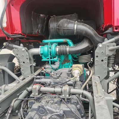 Durée de vie ≤ 1 an HOWO Camion lourd de chargement avec réservoir de carburant et pneus de 400 à 600 litres