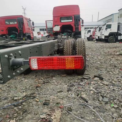 Durée de vie ≤ 1 an Poids lourd camion de boîte d'occasion pour voiture de tourisme Excellent état