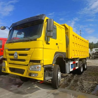 12100.000kg de véhicules d'occasion chinois transport HOWO camion de décharge avec boîte de chargement en acier au carbone