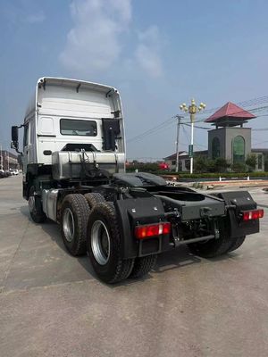 L'ultime HOWO380 camion tracteur 31-40t Capacité de charge 7800.000kg Poids brut du colis