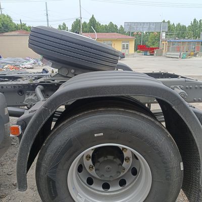 Utilisé HOWO remorque tracteur avant 31-40t capacité de charge politique de remboursement de retour