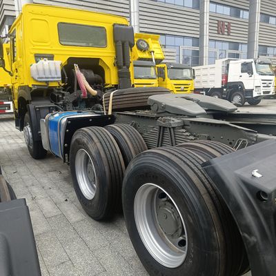 Direction hydraulique avec assistance électrique HOWO Tracteur à remorque 6X4 Camion d'occasion