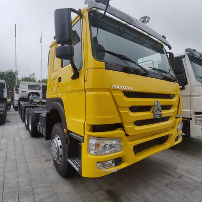 Tête de tracteur d'occasion avec réservoir de carburant de 600L pour remorquer des semi-remorques Taille du colis personnalisé