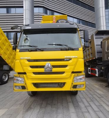 Capacité moteur puissante Tête de tracteur de camion avec réservoir de carburant de 600L et siège de suspension pneumatique