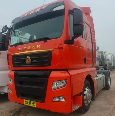 Tracteur lourd Sinotruck avec siège en suspension pneumatique pour remorquer une semi-remorque sur le marché