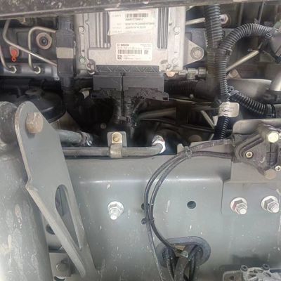 Boîte de chargement en acier au carbone camion diesel lourd avec direction hydraulique assistée