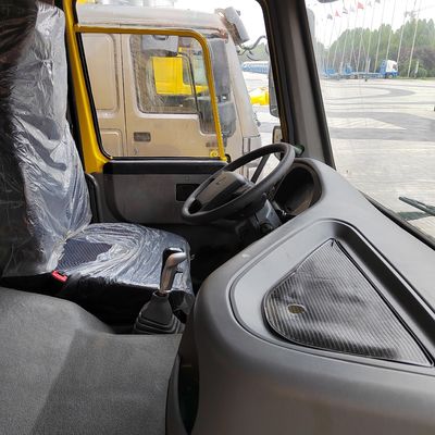6X4 Sinotruk HOWO N7 camion-déchargeur avec moteur diesel de capacité&gt; 8L et boîte de chargement hydraulique