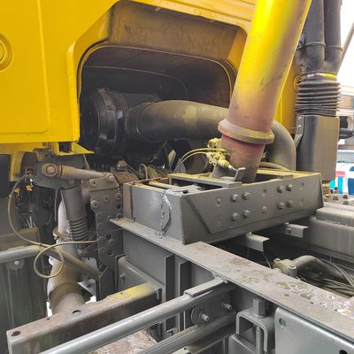 6X4 Sinotruk HOWO N7 camion-déchargeur avec moteur diesel de capacité&gt; 8L et boîte de chargement hydraulique
